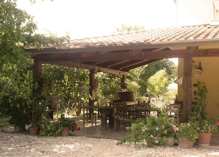 مزرعة للإقامة Pian Del Pigro